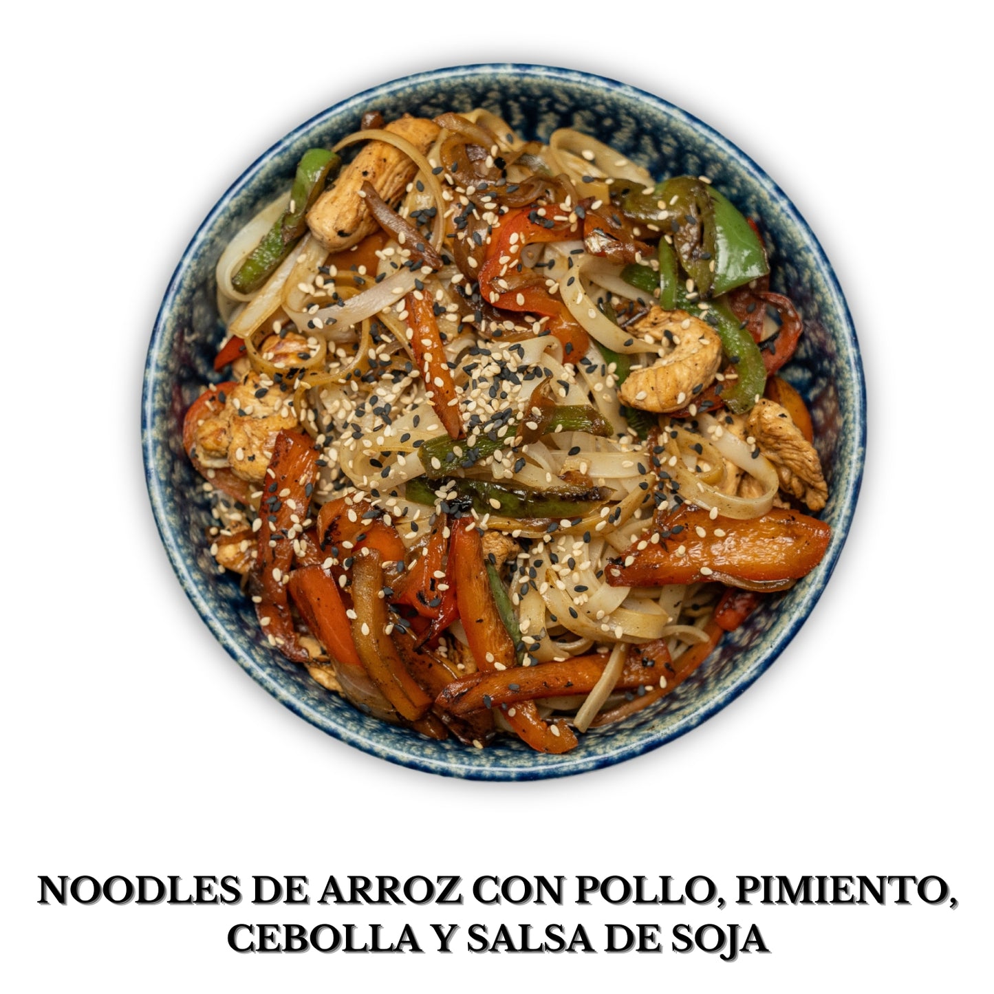 Noodles de arroz con pollo, pimiento, cebolla y salsa de soja Alérgenos: (soja, gluten*)