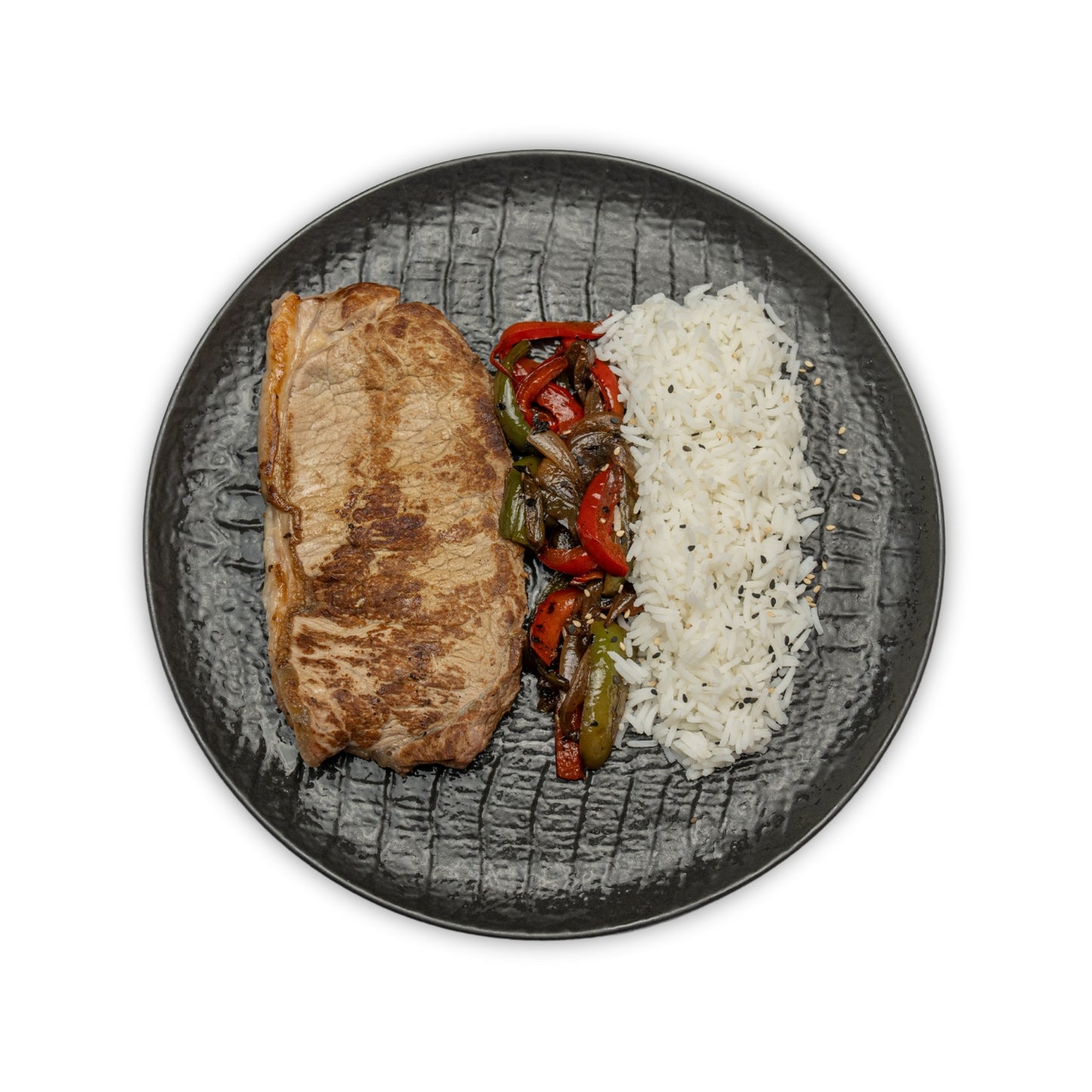 Tataki de ternera con arroz basmati y salteado asiático